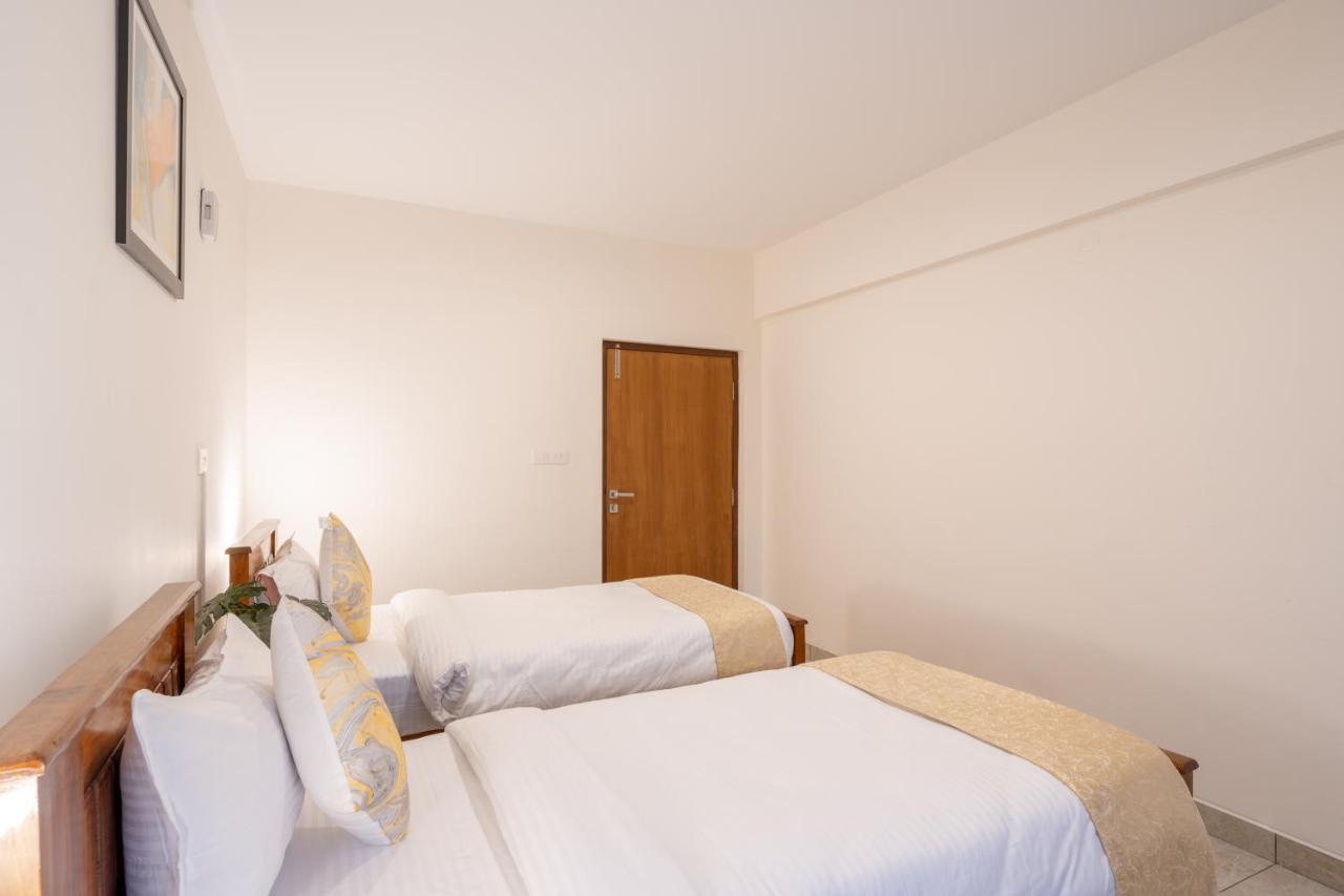 The Silver Chimes Suites Bangalore Exterior foto